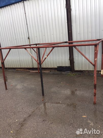 Стеллажи металличнские