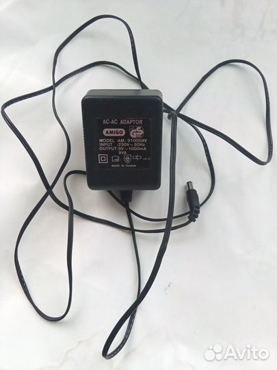 Адаптер питания 9 Вольт, 1000 ма