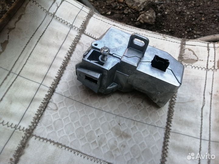 Замок рулевой колонки Jaguar Land Rover