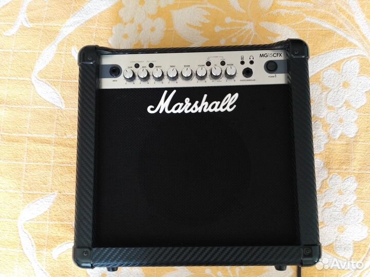 Комбоусилитель Marshall MG15CFX