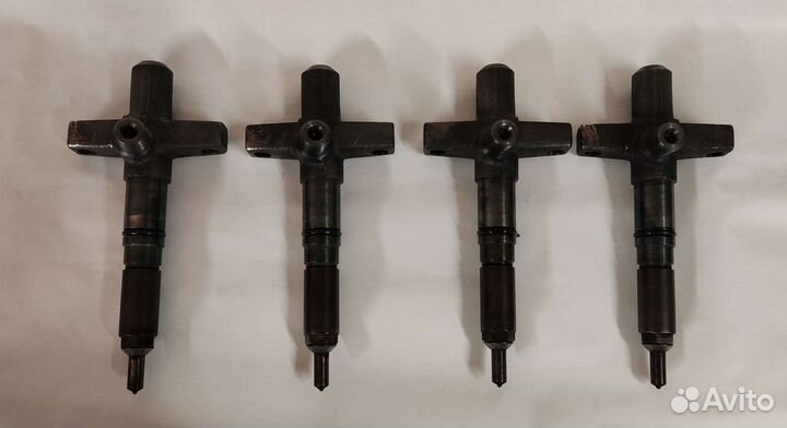 Форсунка топливная Mitsubishi Pajero 3 4M41 3,2