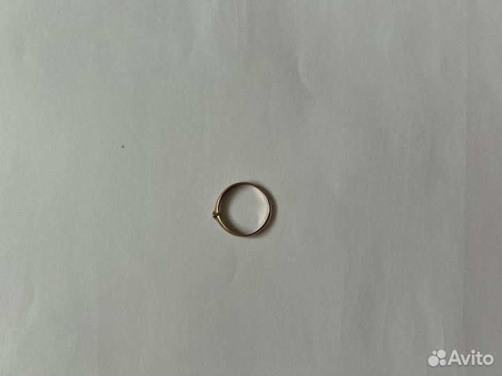 Колечко золотое с фианитом