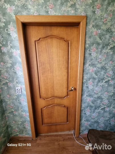 Дверь межкомнатная с коробкой бу
