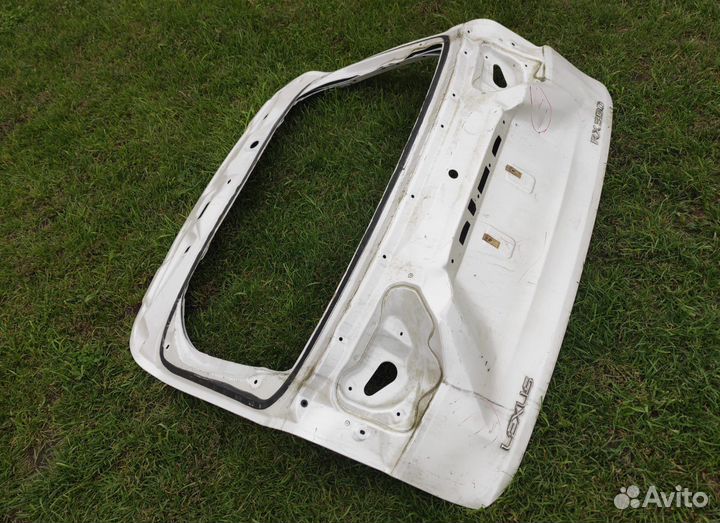 Крышка багажника Lexus RX350