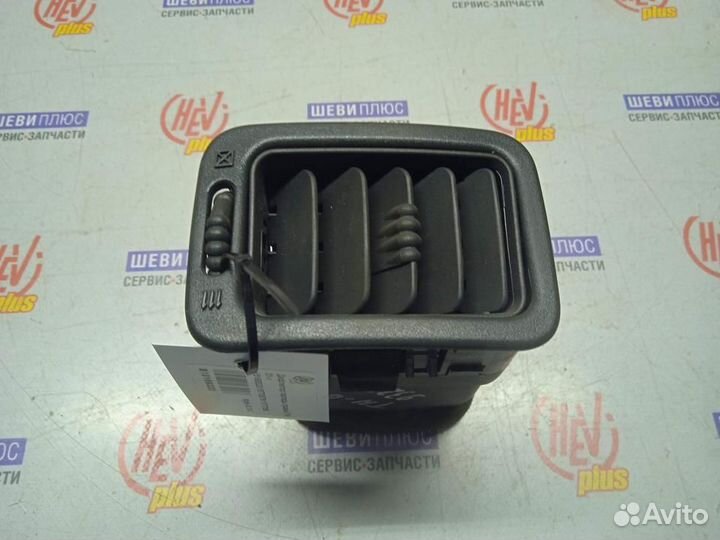 Дефлектор торпеды Cadillac Escalade