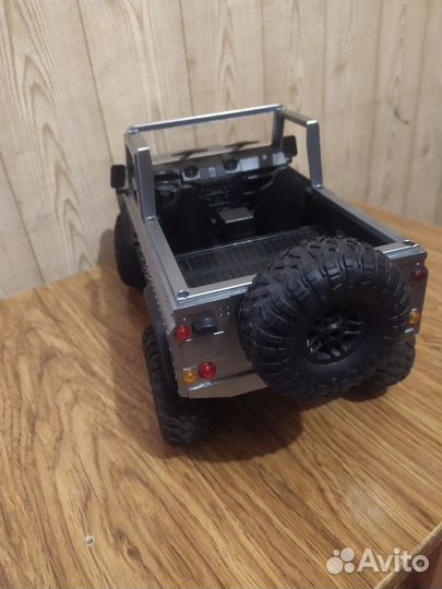 Модель Lend Rover на радиоуправлении