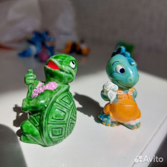 Киндер игрушки акулы пингвины