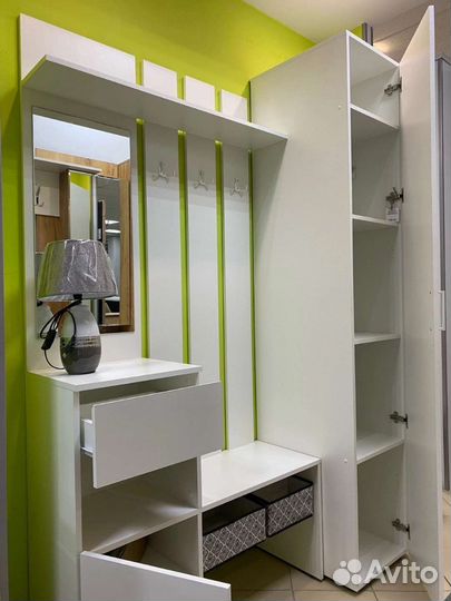 Прихожая Вешалка с зеркалом