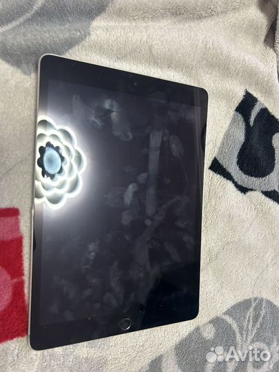 iPad 9 на запчасти и iPad 7 на запчасти