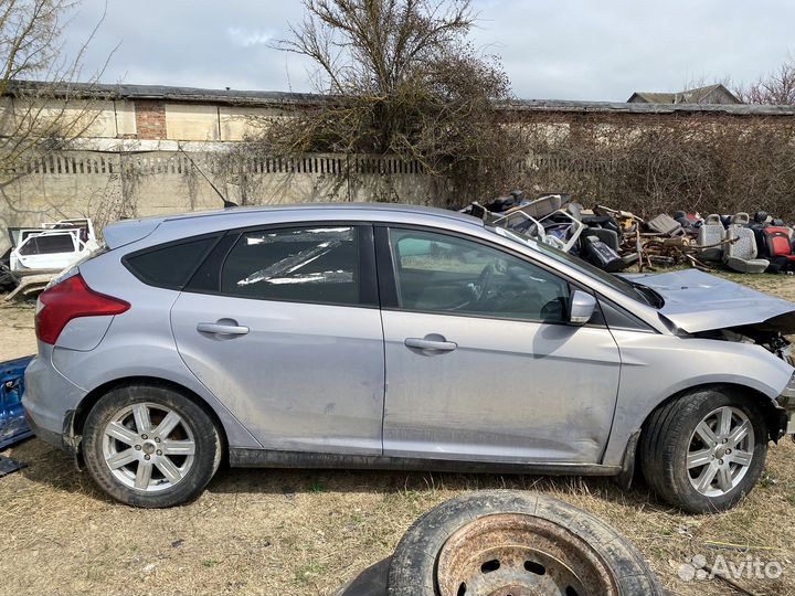 Дверь передняя задняя левая правая Ford Focus 3