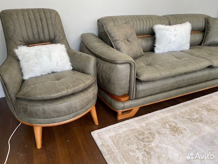 Диван с креслами