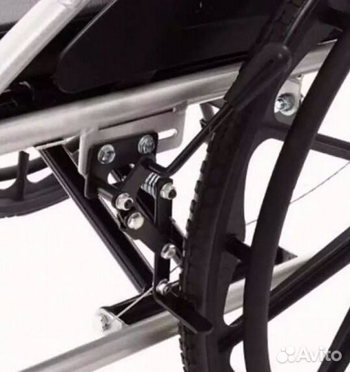 Кресло-коляска для инвалидов