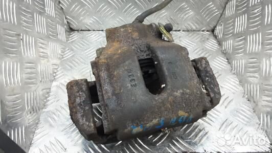 Суппорт тормозной передний правый land rover range