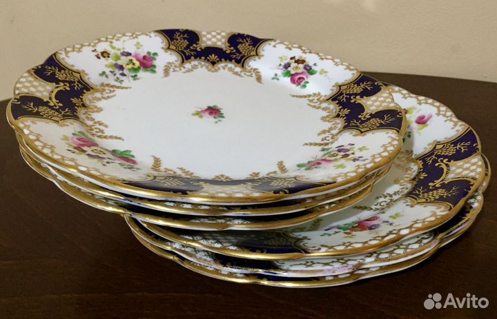 Блюдо и 6 больших тарелок. Англия