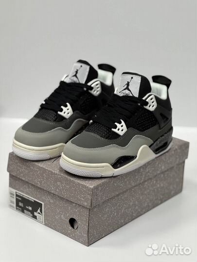 Кроссовки женские Nike Air jordan 4