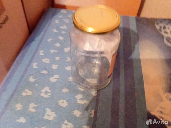 Банки разные много