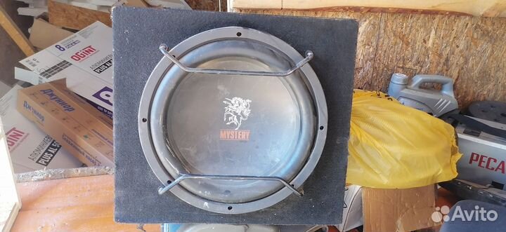 Активный сабвуфер