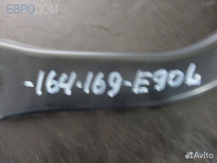 Щеткодержатель левый BMW E91 LCI s1086797