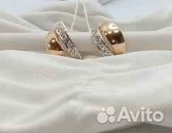 Серьги с синтетическим камнем Золото