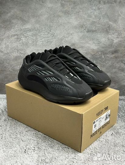 Кроссовки adidas yeezy boost 700 black