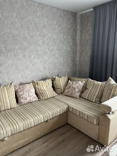 Угловой диван бу