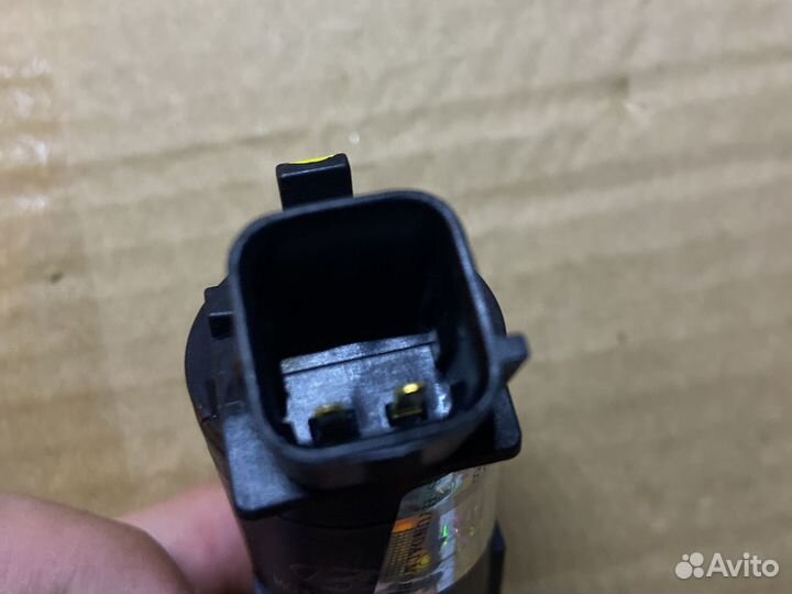 Насос стеклоомывателя лобового стекла