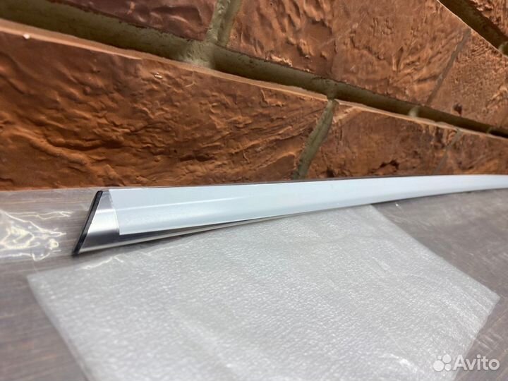 Молдинг двери задней правой Kia Sorento 4 2020+