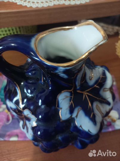 Кувшин фарфоровый Лфз-1литр винограднаялоза