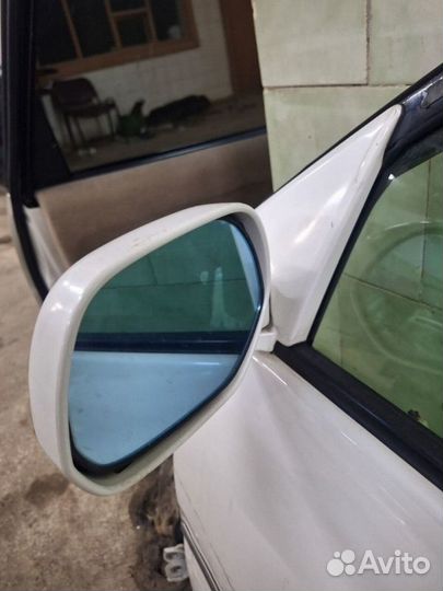 Зеркало заднего вида боковое переднее левое Toyota