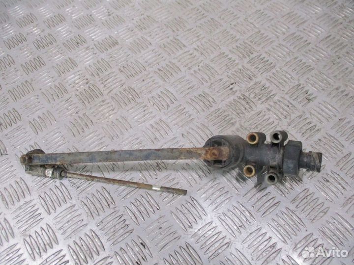 Датчик уровня пневмоподвески MAN 81259370023