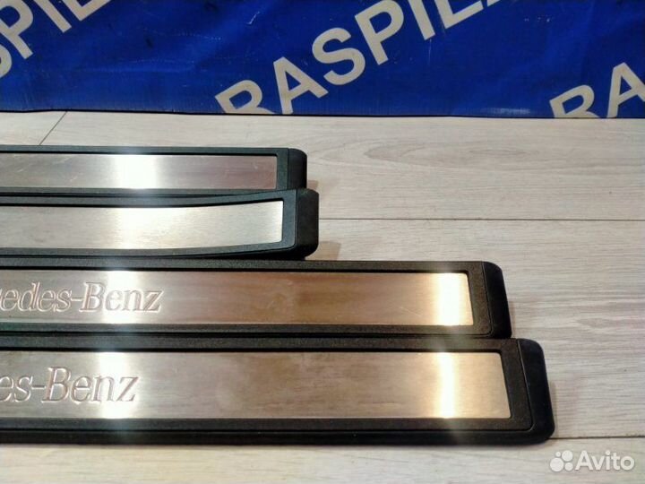 Накладка на порог Mercedes-Benz 211.054 E 280 / E