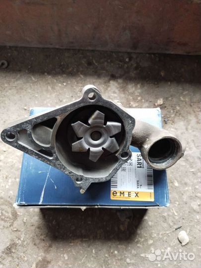 Помпа на hyundai accent 12 клапанный