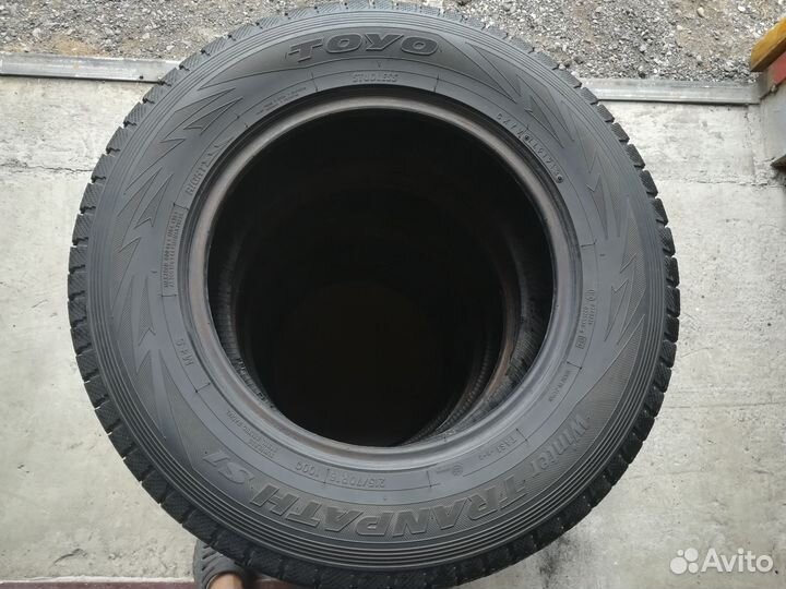 Toyo Winter Tranpath S1 215/70 R16