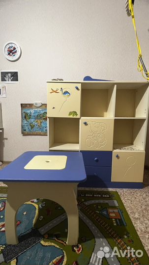 Детский стеллаж и стол