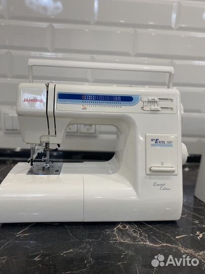 Швейная машина Janome My Excel 1221