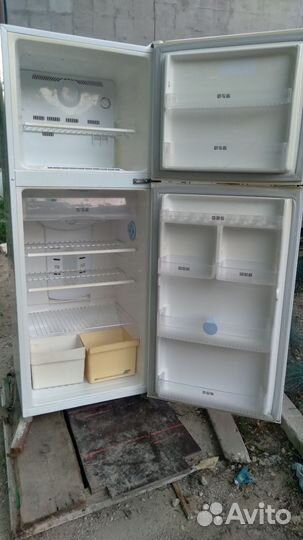 Холодильник Samsung сухой заморозки