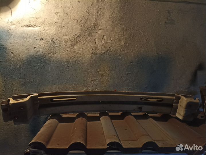 Усилитель на бампер