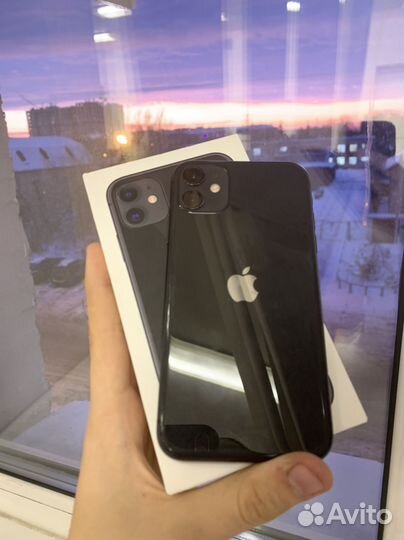 iPhone 11, 64 ГБ