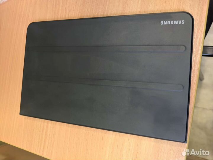 Планшет Samsung Galaxy Tab SM-T585