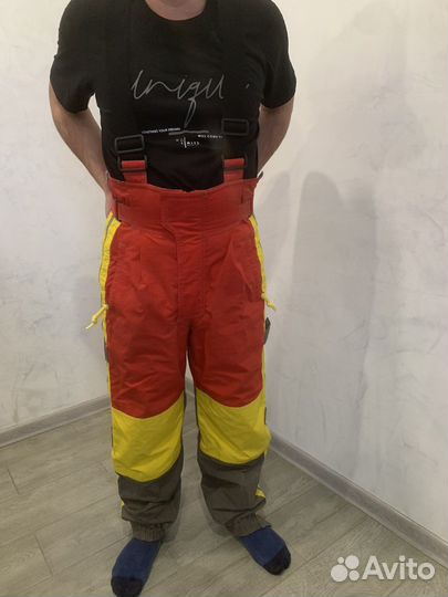 Горнолыжный костюм