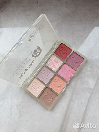 Тени для век