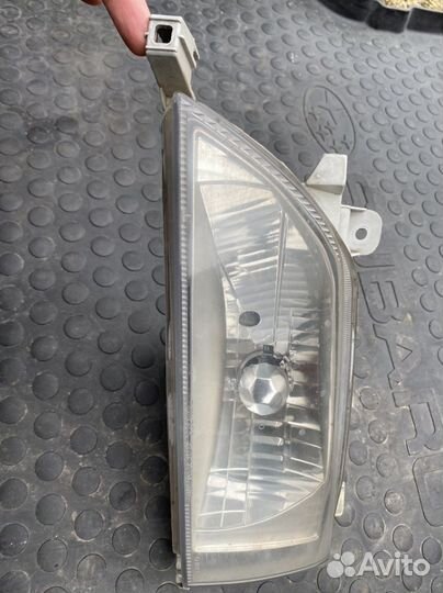 Фара левая