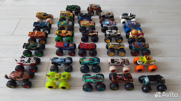 Hot wheels монстер трак/ jam / truck