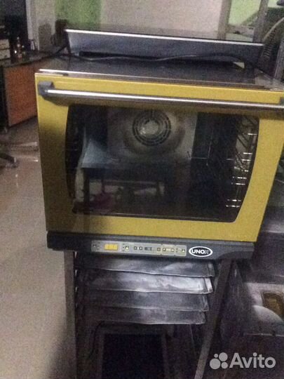 Конвекционная духовка Unox