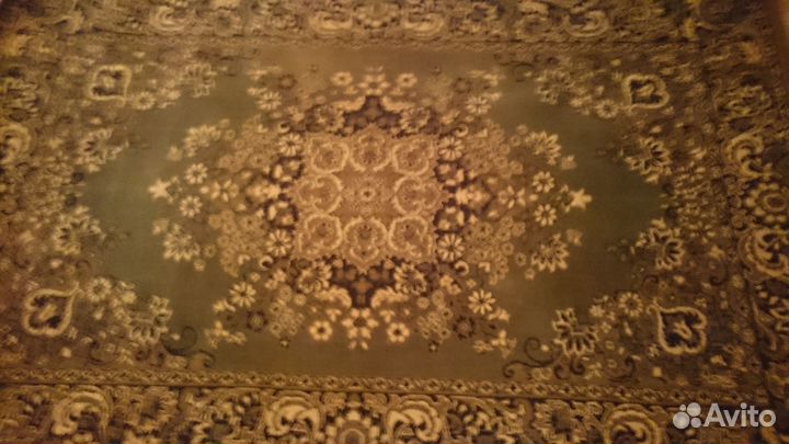 Ковер шерстяной