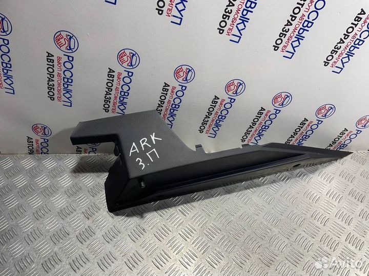 Держатель задней полки задний правый Renault Arkan