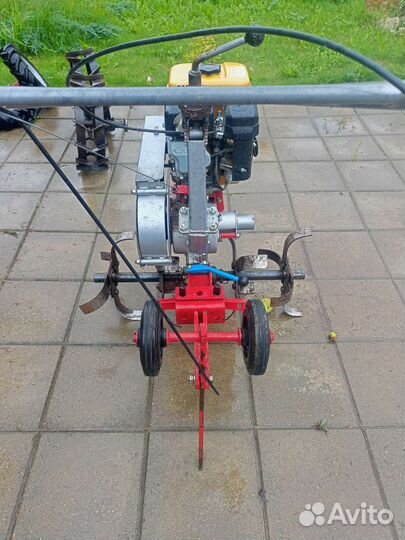 Мотоблок с дополнительным оборудованием