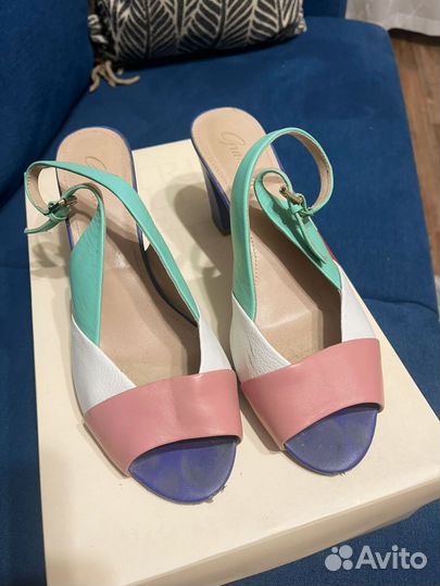 Босоножки 40 размер цветные