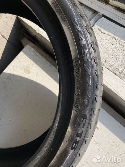 Pirelli Cinturato P7 245/40 R18 25S