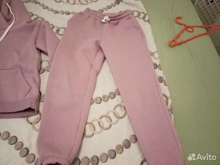 Продаю костюм на флисе